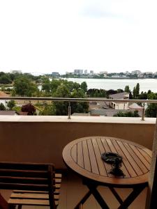 Lake View Apartment Constanta