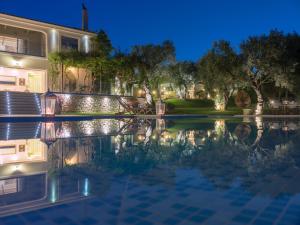 Golden July Luxury Villa