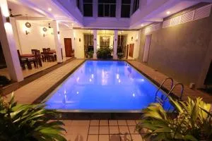 Hikka Boutique - Narigama