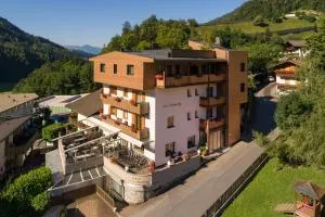 Hotel Pension Sonnegg - Saltusio