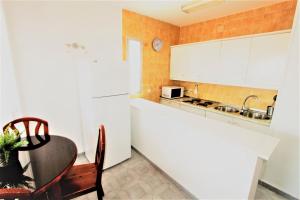 532 Minerva Apartamentos- Vistas al mar y a la piscina - Excelente Ubicación