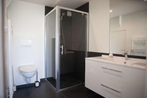 Maisons de vacances Bellevues-Sur-Mer, a 100 m de la plage : photos des chambres