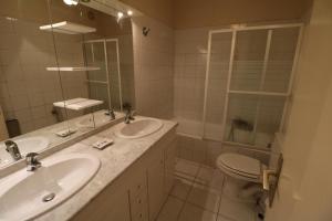 2 bedroom, 2 bathrooms, 2 mins from the Croisette, Monod 348