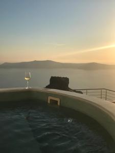 Pearl on the Cliff Hotel & Suites Santorini Greece