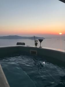 Pearl on the Cliff Hotel & Suites Santorini Greece