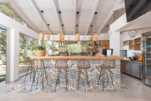 Akti Belvedere Color & Essence