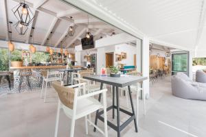 Akti Belvedere Color & Essence