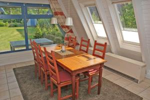 Zeltdachhaus mit WLan und Zaun