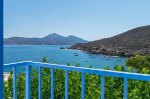 Villa SOLEIL Milos Greece