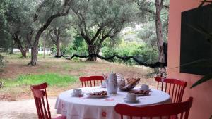 Deskas House. Two Floor Apartment With Excellent View