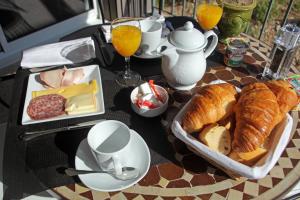 Hotels Hotel Restaurant Le Gardon - Pont du Gard : photos des chambres