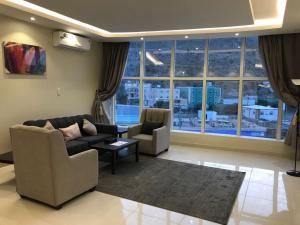 Ladera Hotel Tanomah