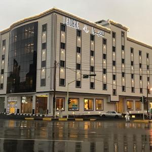 Ladera Hotel Tanomah