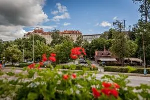 Apartmány U zámku - Dobrkovice