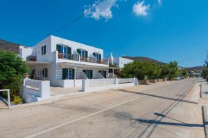 Karma Hotel Sifnos Greece