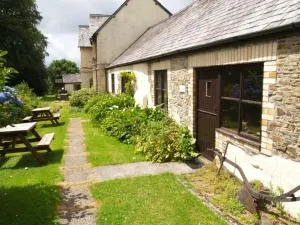 Stable Cottage - Langtree