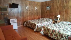 Alpine Motel in heart of Wisconsin Dells downtown.