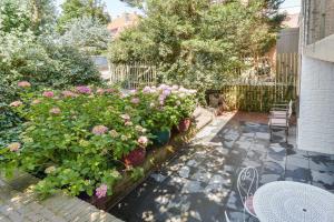 Beach House Amsterdam Lohman