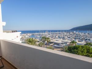 Deluxe Double Room Sea View with Terrace  room in Hotel Tres Torres