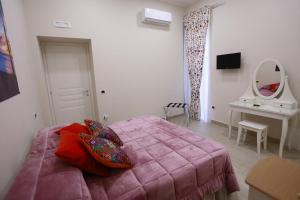 Deluxe Double or Twin Room with Balcony room in B&B Rosolino