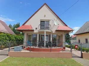 CSEVI Apartmanház - Dormánd