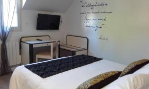 Hotels Logis Hotel 