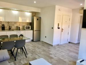 Levante Apartment by Albir Proper Properties