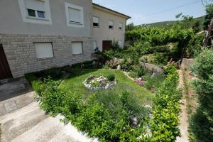 Apartments Frkovic