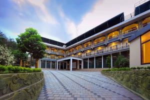 Sr Palaceinn