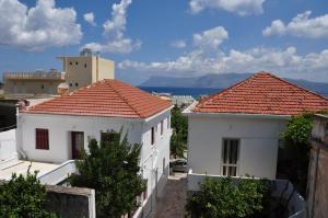 Three Bedroom Apartment in City Center with Sea View near the Beach