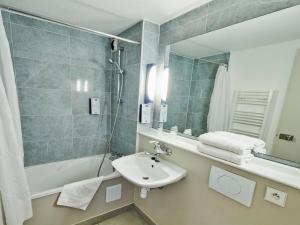 Hotels Kyriad Cambrai : photos des chambres