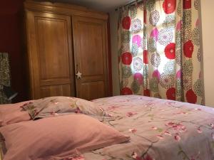 B&B / Chambres d'hotes Au Merlenchanteur : photos des chambres