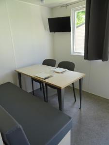 Campings Camping Domaine Du Golfe De Saint Tropez : photos des chambres