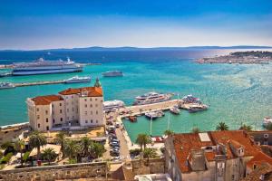 Apartment - Ground Floor room in Enero Old Town