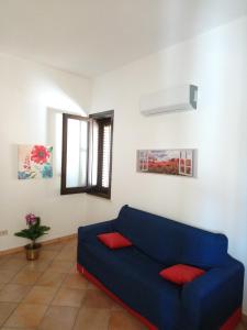 Apartment of kite and wine