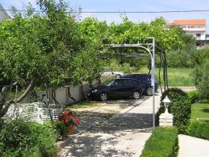 APARTMANI IVAN I RUŽA