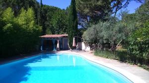 B&B / Chambres d'hotes La Bastide des Pins : photos des chambres