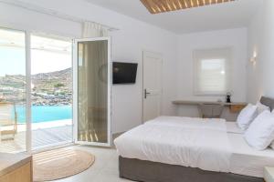 Super Paradise Suites Myconos Greece