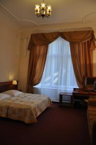 Hotel Pension Savoy near Kurfürstendamm