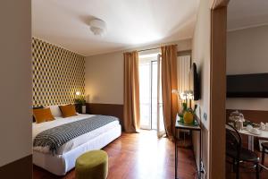 Deluxe King Room room in Zebra Naviglio