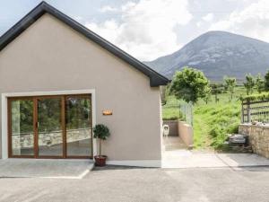 Reek View - Two Bedroom cottage