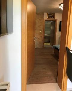 One-Bedroom Apartment with Terrace and Sea View room in Apartments by the sea Ugljan - 15104
