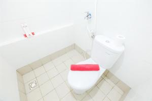 Simply & Clean 2BR Bassura City Apartment By Travelio