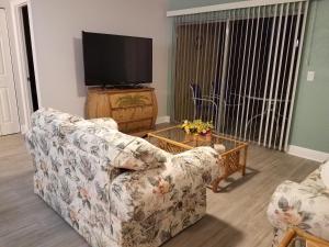 2BR1BA Vacation Rental - Sienna Park