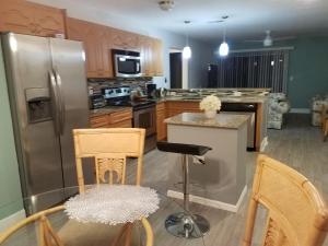 2BR1BA Vacation Rental - Sienna Park