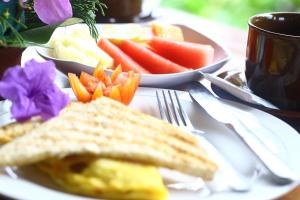 Loka Sari Guest House and Spa