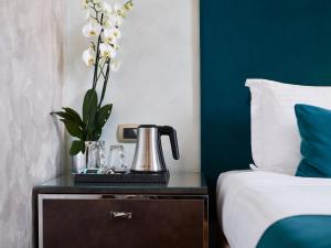 Single Room with Small Double Bed room in Bianca Maria Palace Hotel City Center