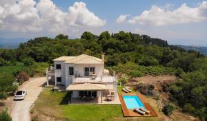 Villa Vardia-Amazing Seaviews with heated pool Corfu Greece