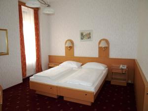 Double Room room in Hotel Admiral