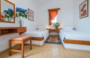 Delfinia Hotel & Bungalows Lesvos Greece